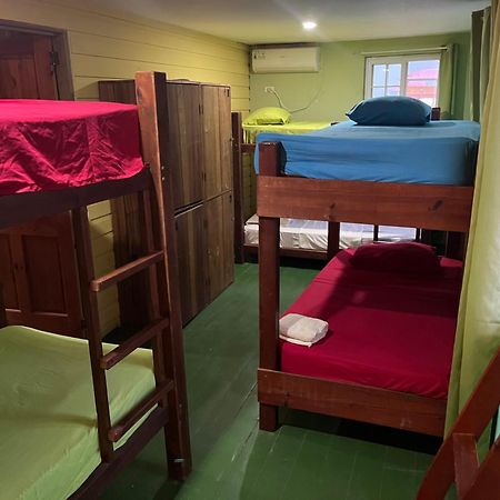 Hostal Cay Bastimentos Extérieur photo