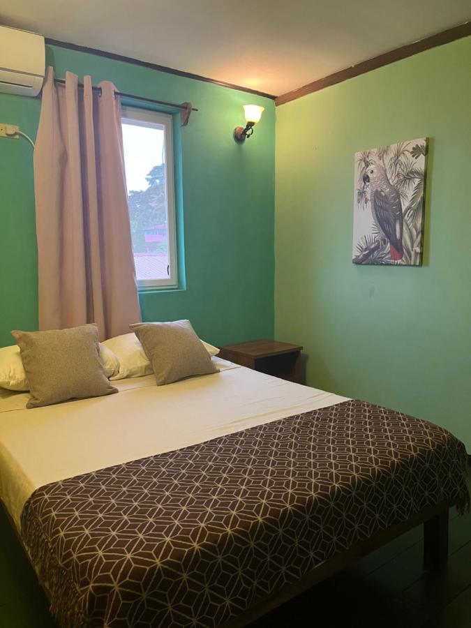 Hostal Cay Bastimentos Extérieur photo