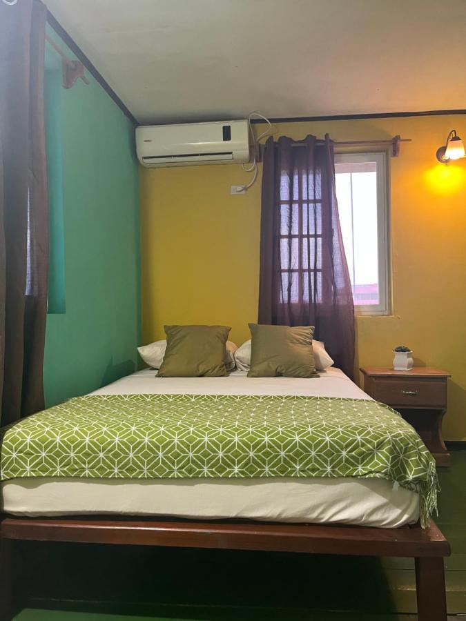 Hostal Cay Bastimentos Extérieur photo