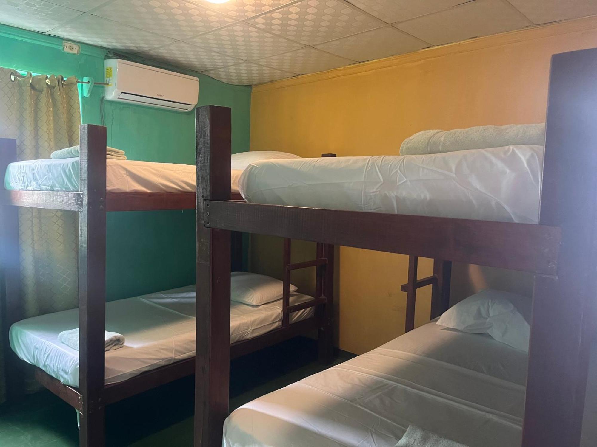 Hostal Cay Bastimentos Extérieur photo